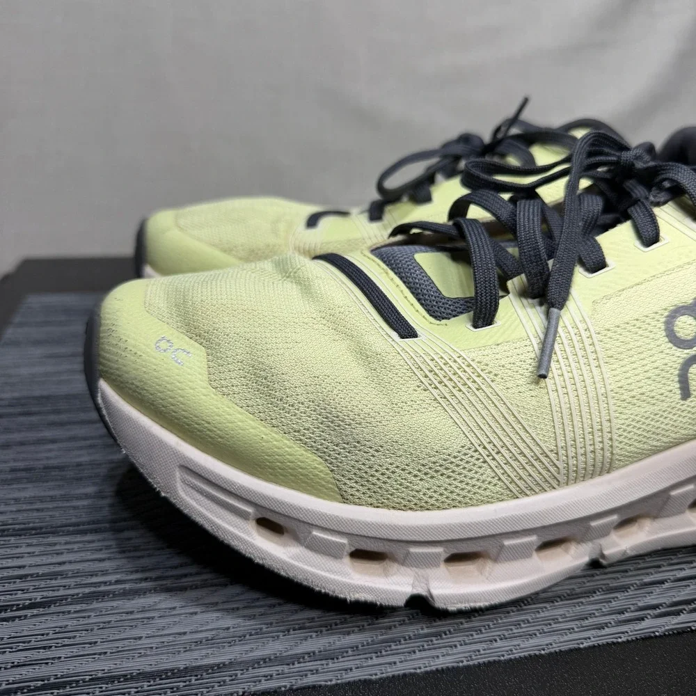 On Running Cloud Cloudgo Shoes - Mens 8.5 - Lime Yellow 55.98091 Athletic